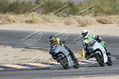 media/Nov-16-2025-Race Pace (Sun) [[8c5fa54630]]/Non Verified Riders (1st 20 Minutes)/2-Turn 10 (1010am)/